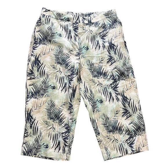Chico’s Luxe Leaves Linen Saba Capri Pants - Picture 1 of 9